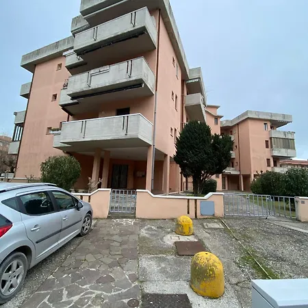 Varie Strutture Queste Strutture Non Fornisce Lenzuola Da Letto E Asciugamani * Lido Adriano